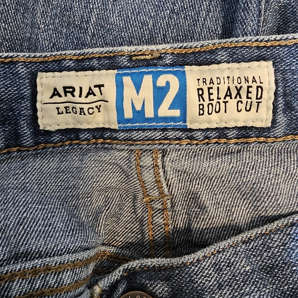 Ariat M2 Relaxed Bootcut Blue Jeans - Picture 7 of 8